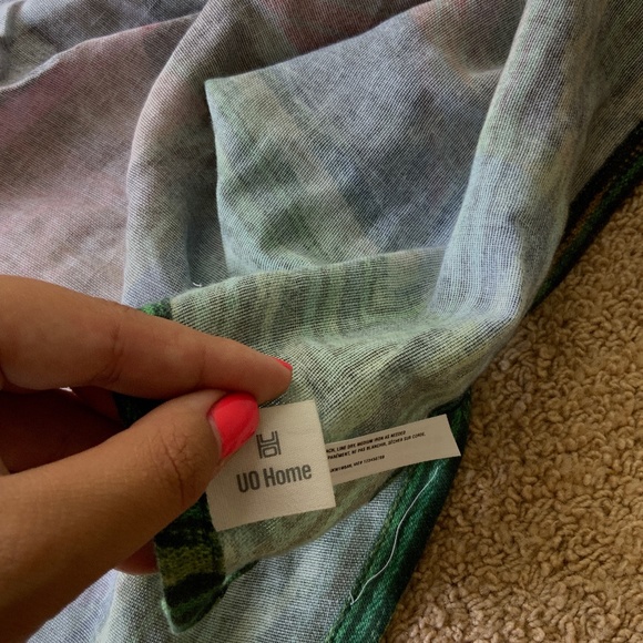 Urban Outfitters Home - Tapestry - Picture 3 of 3